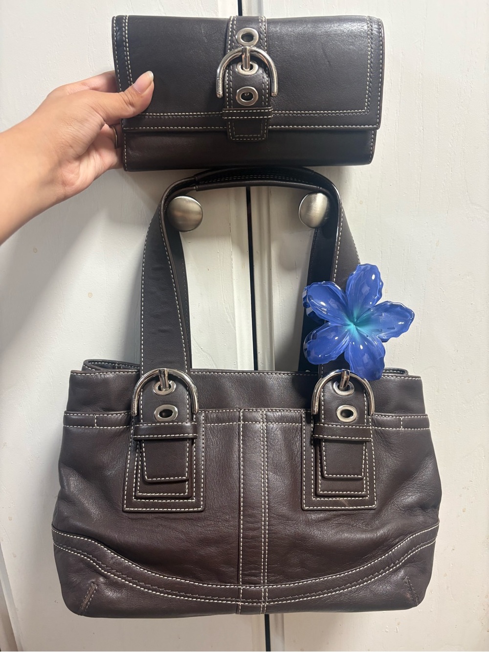 Authentic 2007 coach soho mini tote in brown leather